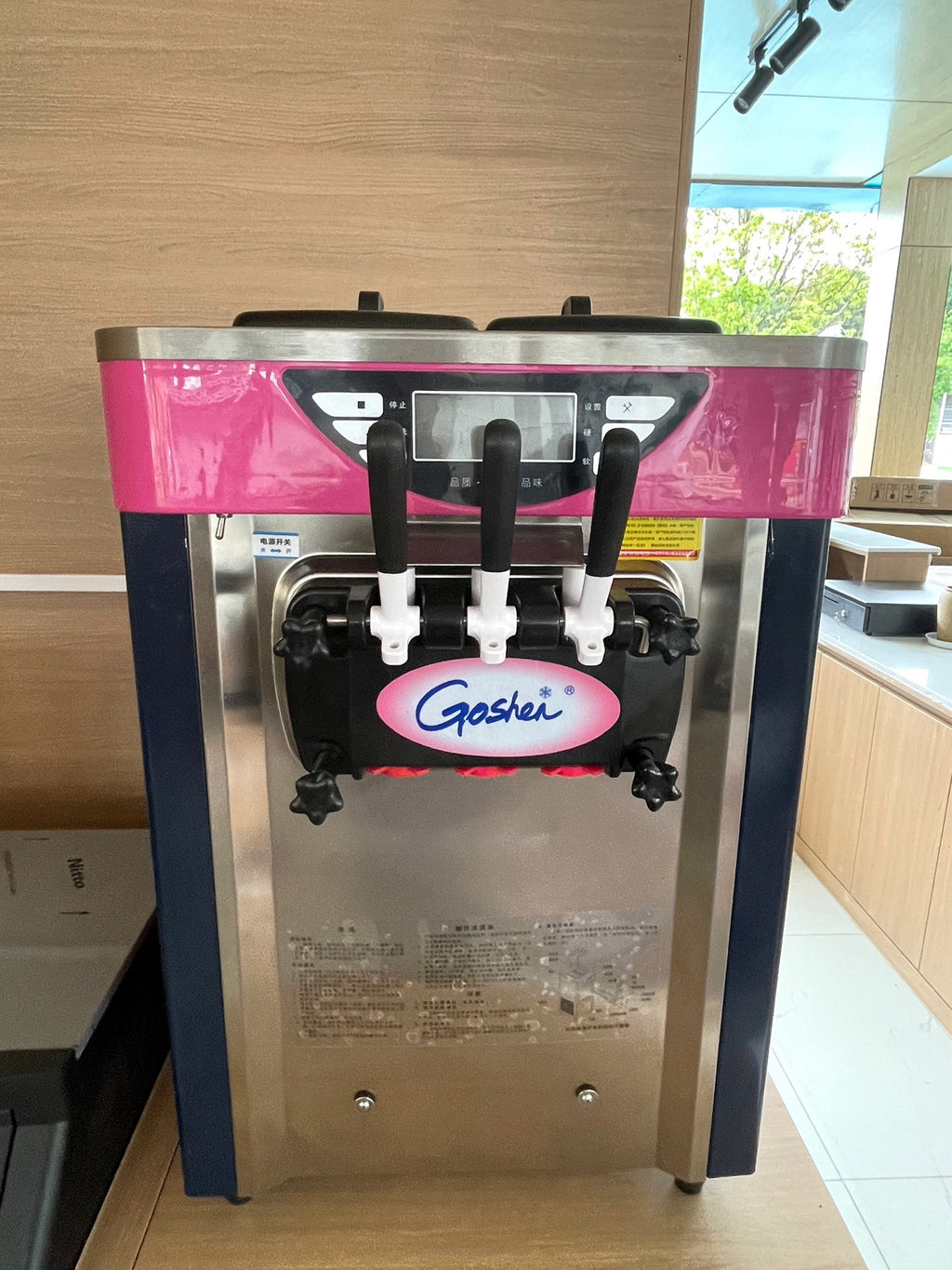 Goshen Ice Cream Machine  15-20 cones 3400